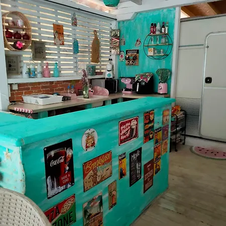 каравана тропик-екзотик а 17 Camping *